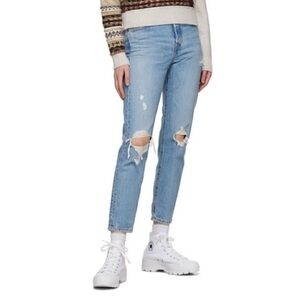 Levi’s Wedgie Icon Jeans Women’s Size 24 Blue Tapered Leg Destroyed Medium Wash